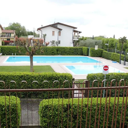 In Lazise/gardasee 26518